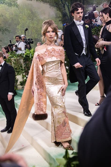 Met Gala 2024 Red Carpet Arrivals Photos, Live 